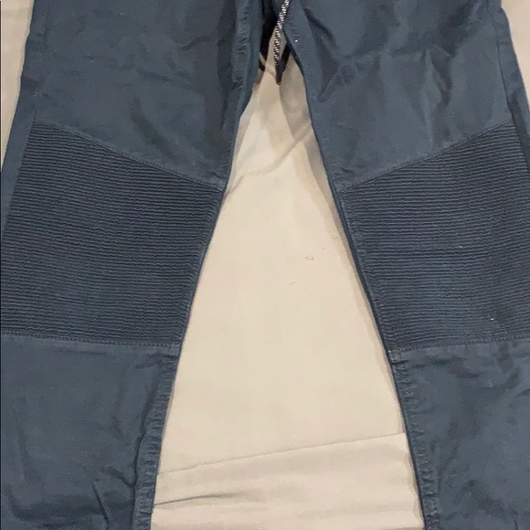 Express - Picture 2 of 3